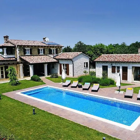 St, Martina Holiday home Kucici